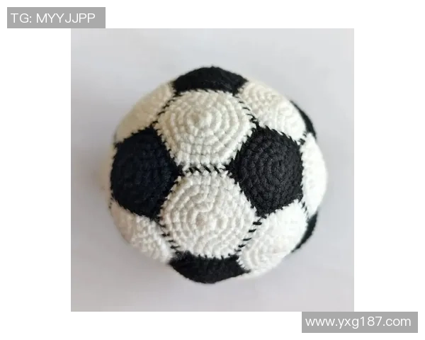 足球明星携手布艺创作展现运动与艺术的完美结合