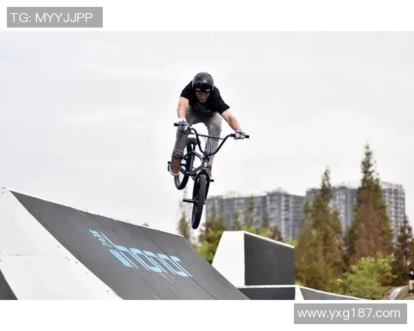 世界滑板锦标赛积分榜：成都极限运动队以61分领跑